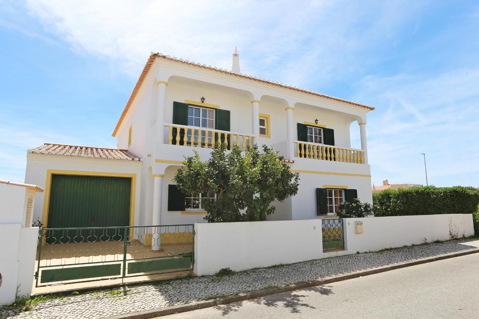 U - Casa Quinta Estacao Hotel ลากอส ภายนอก รูปภาพ